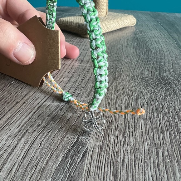 St. Patrick’s Day Bracelet - Picture 1 of 3